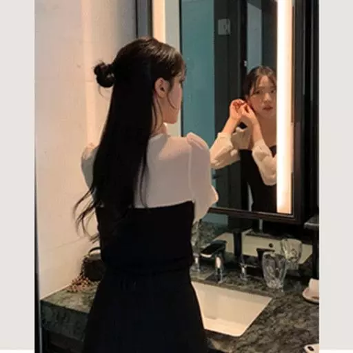 (모임룩/청순가련무드♥) 르엔 하트넥 배색 크롭 블라우스