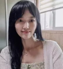 너무너무 예쁘고 몸에 꼭 맞습니다 어느것하나 부족한게없는 옷입니다 강력추천합니다