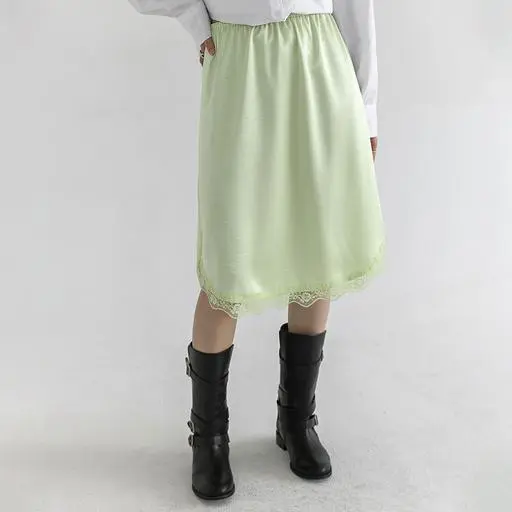 로이티 밴딩 새틴 레이스 미디 스커트 (봄/간절기/여름/레이어드/포인트/유니크/데이트룩/여행룩)