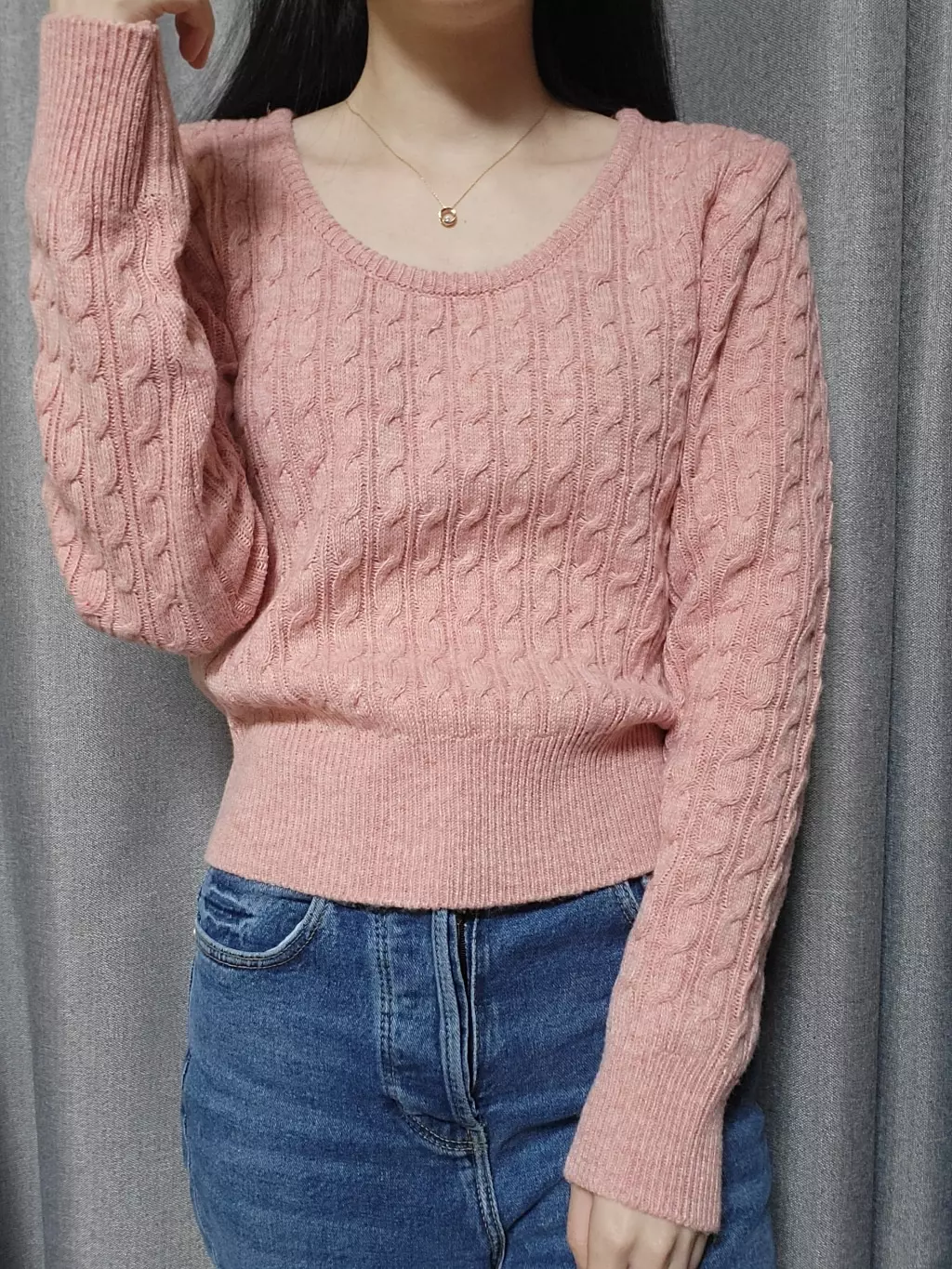 배송은 주말 포함 6일정도 걸렸어요~
