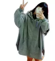 팔에 별이 있는게 이뻐서 핏은 별 기대도 안하고 샀는데 핏이 너무 좋아요! 제가 몸무게