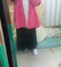 옷이 진짜 커요. 폼이 남다못해 주체가 안돼서 휙휙대네요. 1사이즈 할걸 괜히 벙벙하게