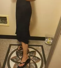 언발이라 다리도 얇아보이고 더군다나 여성스러움을 뽐낼 수 있어서 좋아요
