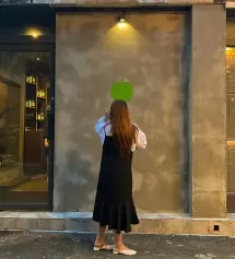 너무이쁘고 촤르륵 떨어진 핏이라서 체형커버도 가능합니다
