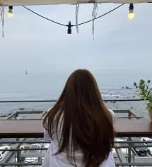 너무이쁘고 촤르륵 떨어진 핏이라서 체형커버도 가능합니다
