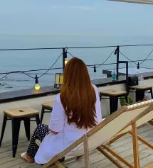 너무이쁘고 촤르륵 떨어진 핏이라서 체형커버도 가능합니다

