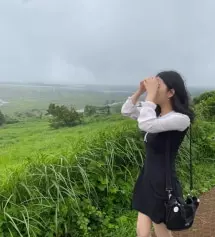 사이즈를1로 교환했어요! 사진으로 보는것과 같이 정말 이뻐요 친구들이랑 여행갈때 입