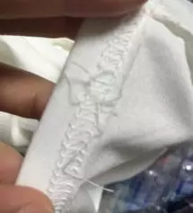 이너로 입을 기본끈나시가 필요해서 구매하였는데 바느질 마감처리가 좀 실망스럽습니다