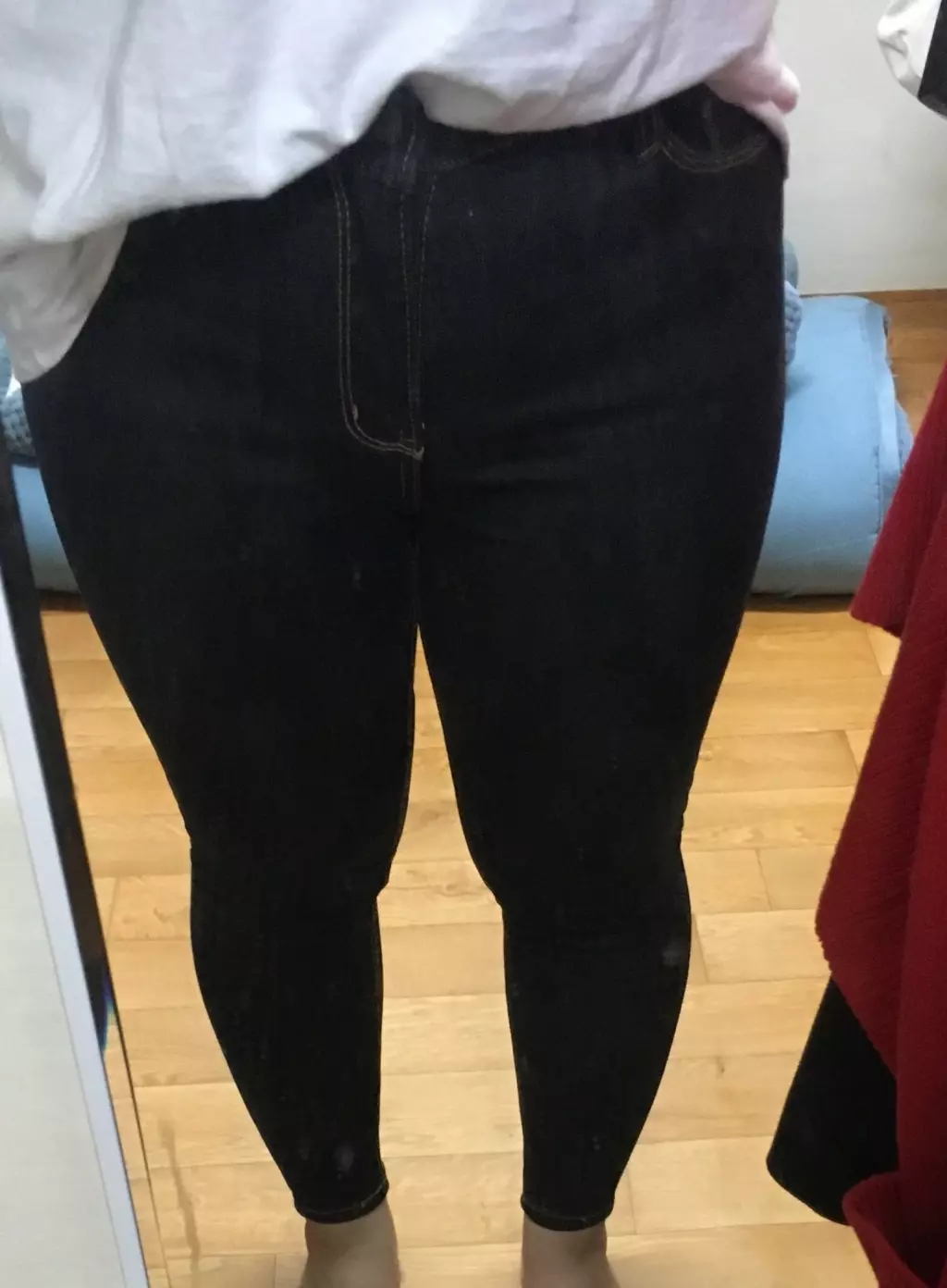 블랙 M사이즈 주문했습니다. 스판끼가 좋은것 같아 평소 사이즈보다 작게 주문했는데도