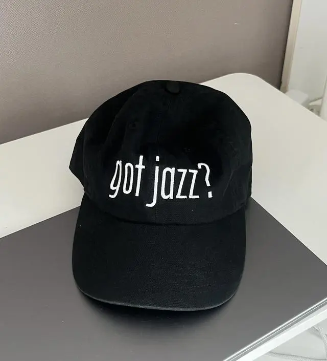 SOUNDS GOOD got jazz? Cap - Black | 하이츠스토어
