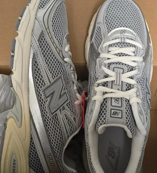 ★New Balance★ NBPDFS408G U740AR2 BRIGHTON GRAY New Balance 740 Sneakers in Brighton Grey | Hype DC