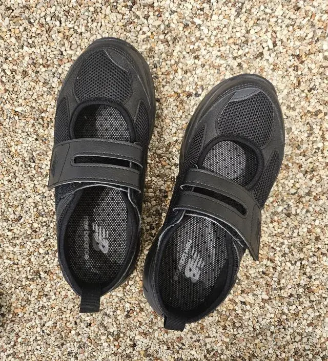 [New Balance] / ☆ Breeze SD2202BK2 / Triple Black New Balance Breeze SD2202 Triple Black SD2202BK2 | eBay