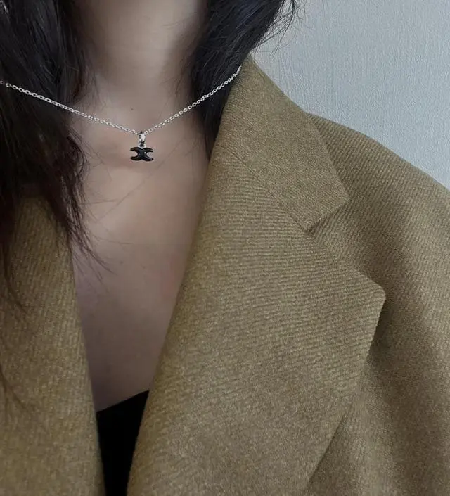 【SSIL】Black Logo Pendant SSIL - Black Logo Pendant